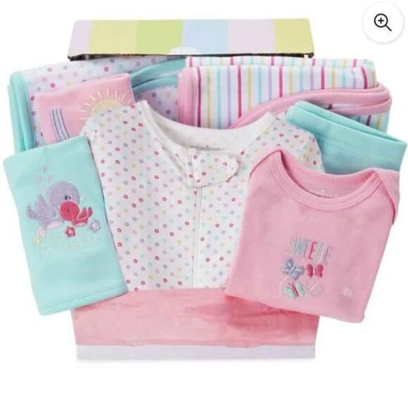 Garanimals Newborn Baby Girl Layette, 6-9 months - Picture 2 of 5